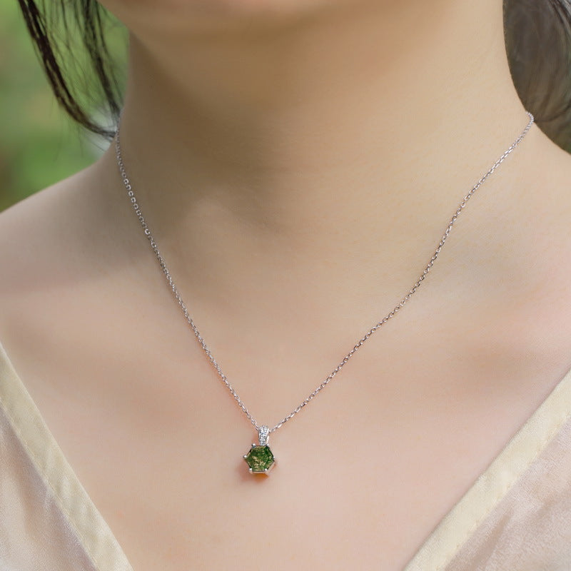 Simple And Elegant Silver Necklace For Women